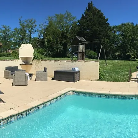 Comfortable 3-bed/3-bath Holiday With Heated Pool And Large Garden Loubes-Bernac